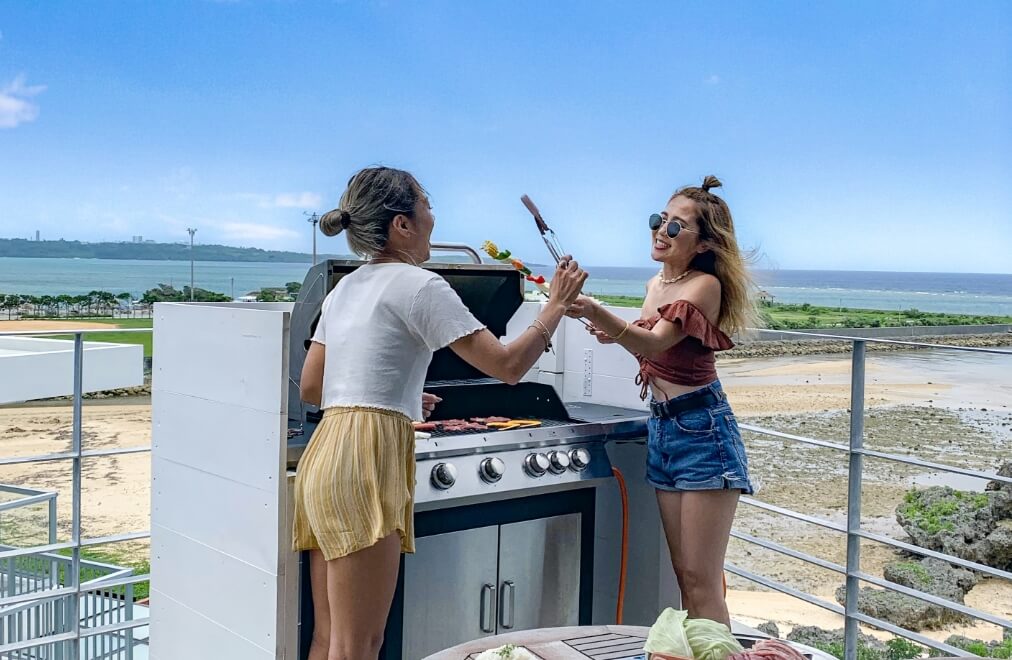 コバルトツアーを満喫した後は、海を眺めながらBBQを楽しもう！